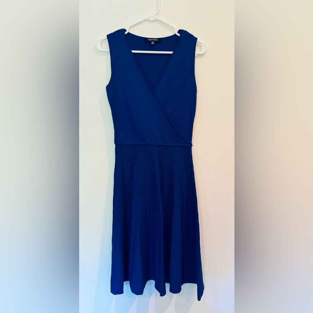 Ellen Tracy Blue Sleeveless Stretch Knit Dress
